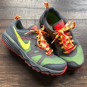 SOLD 🔥 Nike Dual Fusion Trail